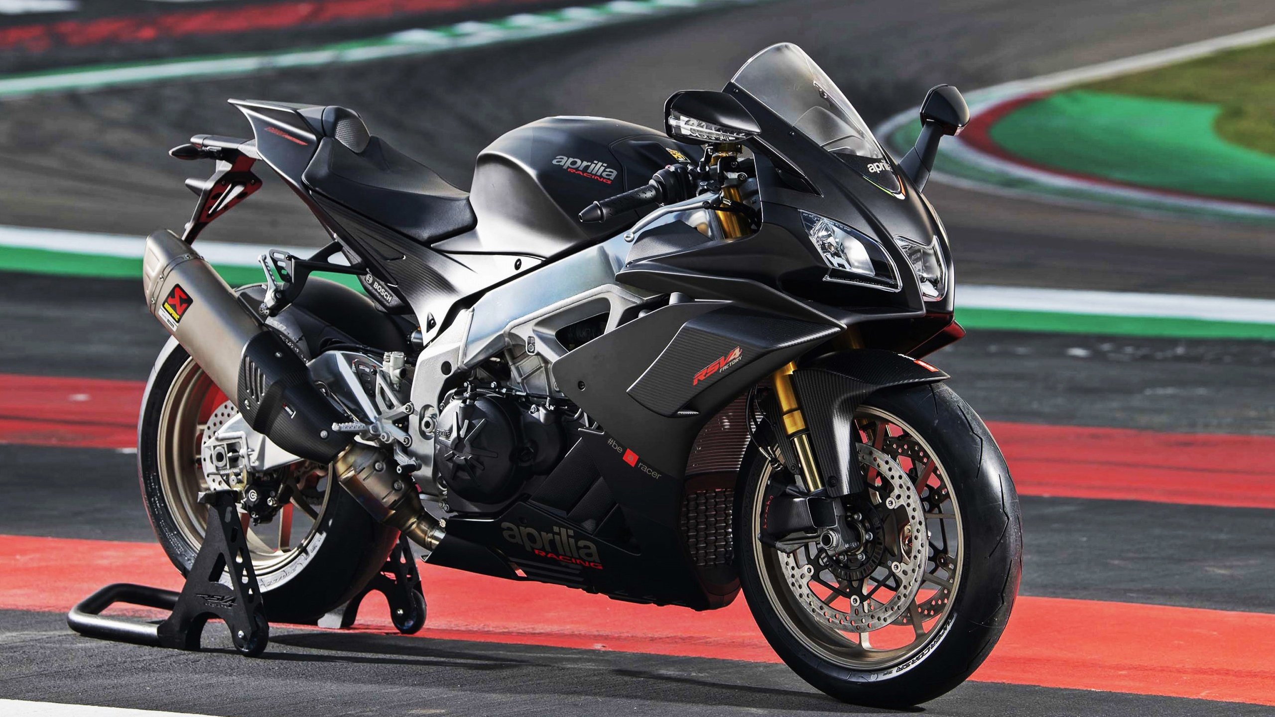 男队整体实力稳中有升,男队队名